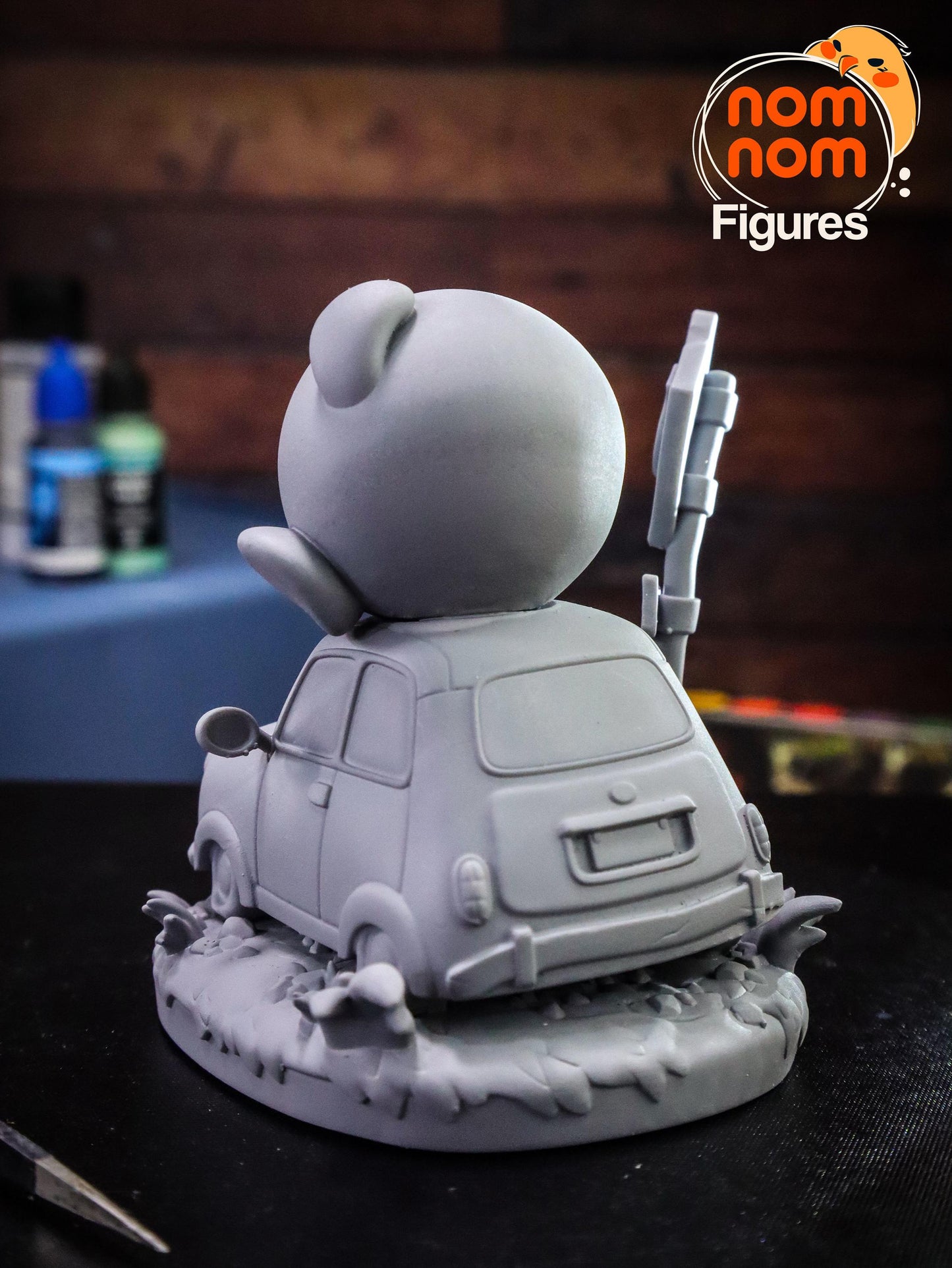 Chibi Kirby on Broken Car | 2.5-Inch Resin Model Kit | DIY U-Turn Scene with Flat Tires