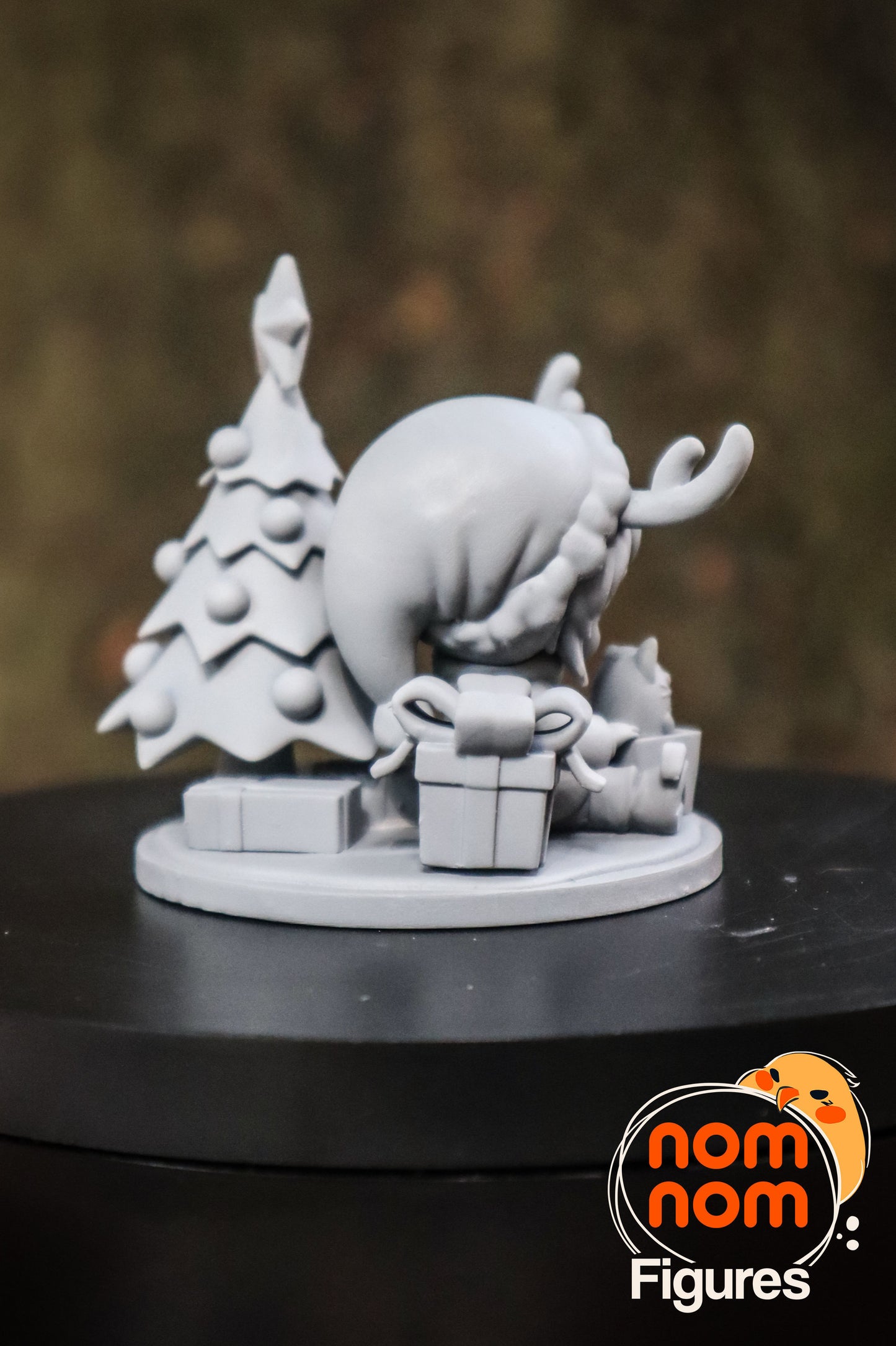 Chibi Nomi | 2.5" Resin Model Kit | DIY Christmas Tree Opening Gifts Scene